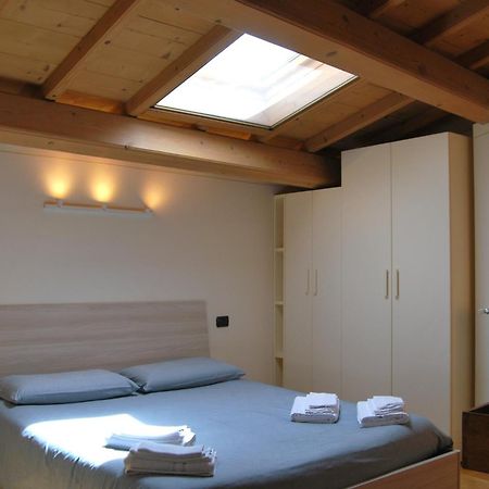 דירות פסקיארה דל גארדה Attic 1 Centro Storico מראה חיצוני תמונה