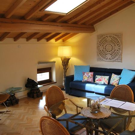 דירות פסקיארה דל גארדה Attic 1 Centro Storico מראה חיצוני תמונה