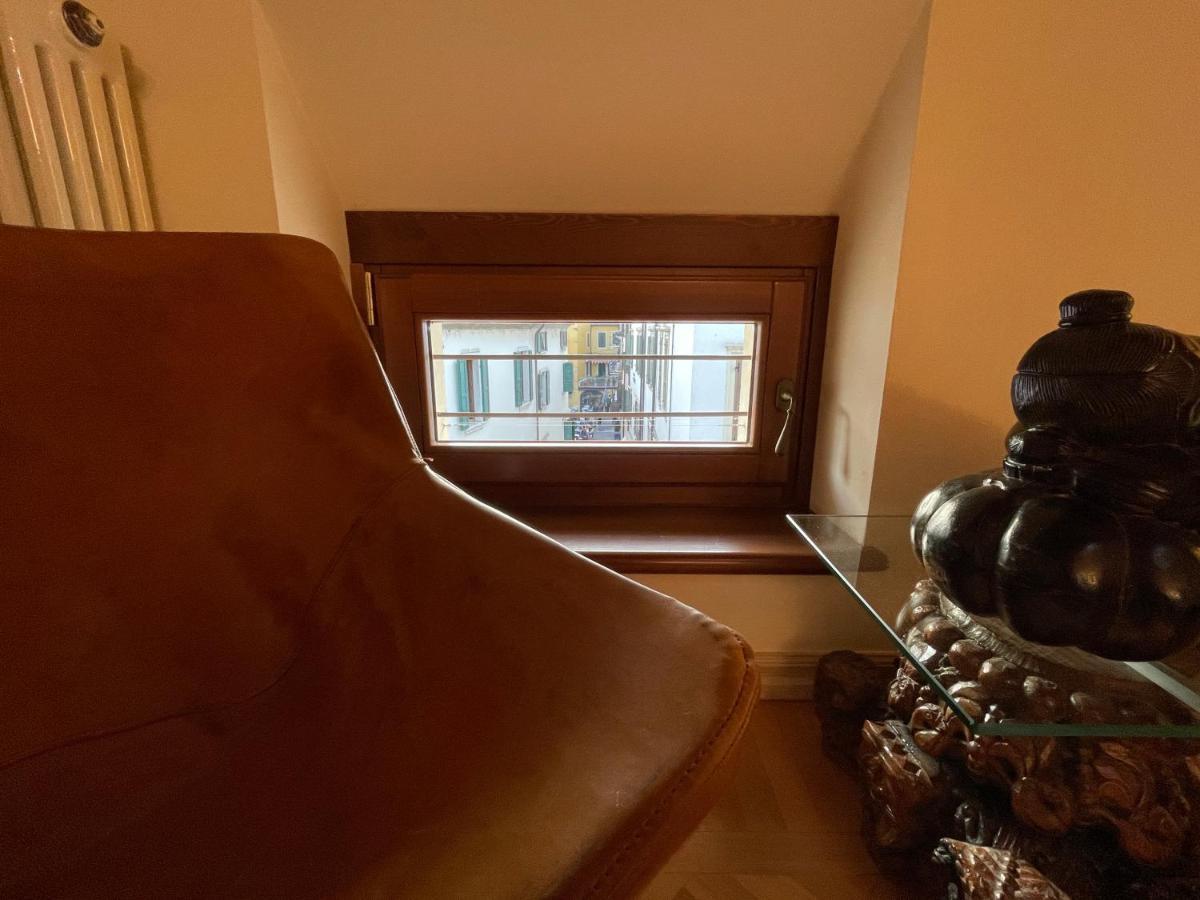 דירות פסקיארה דל גארדה Attic 1 Centro Storico מראה חיצוני תמונה